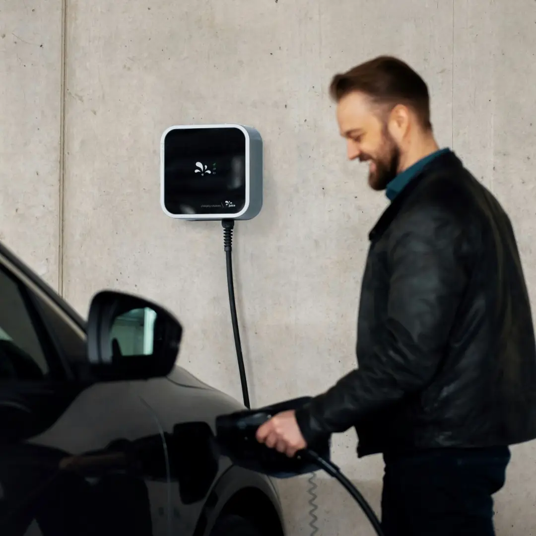 Immagine News Wallbox per le auto elettriche: tutto ciò che c'è da sapere sulle colonnine di ricarica domestiche